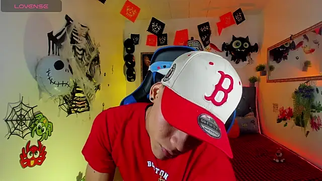 Damian latinxxx online show from October 2025 03:07:02 AM
