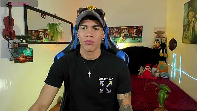 Damian latinxxx online show from April 2026 01:24:02 AM