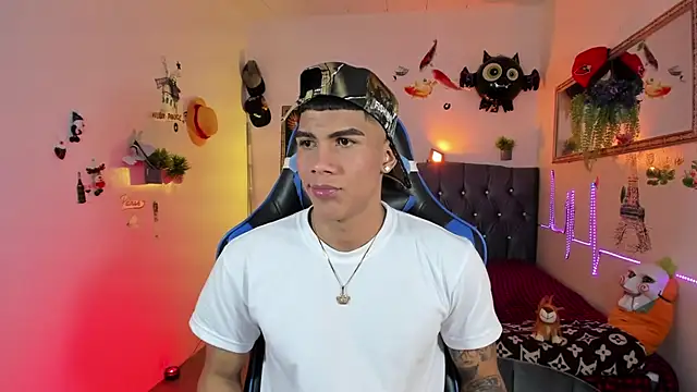 Damian latinxxx online show from November 2025 03:11:01 AM