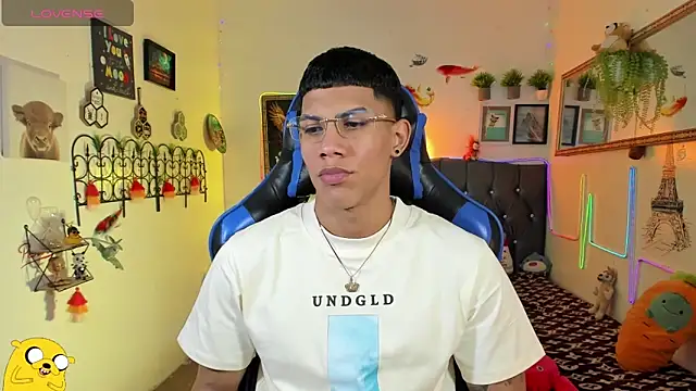 Damian latinxxx online show from January 2026 03:13:01 AM