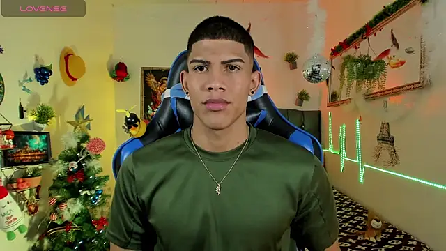 Damian latinxxx online show from November 2025 03:17:02 AM