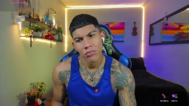 Snapshot of Damian_latinxxx chatting on July 2026 09:03:01 AM Damian latinxxx online show from July 2026 09:03:01 AM