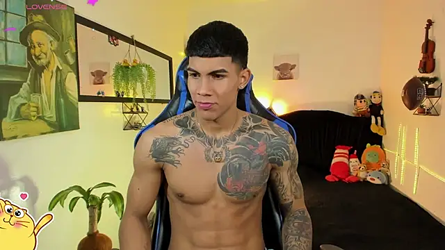 Damian latinxxx online show from March 2026 03:06:01 AM