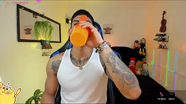 Damian latinxxx online show from March 2026 01:22:01 AM