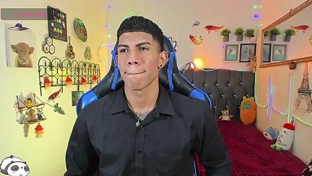 Damian latinxxx online show from January 2026 03:19:02 PM