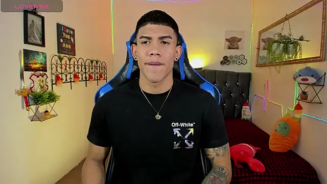 Damian latinxxx online show from February 2026 03:24:01 AM