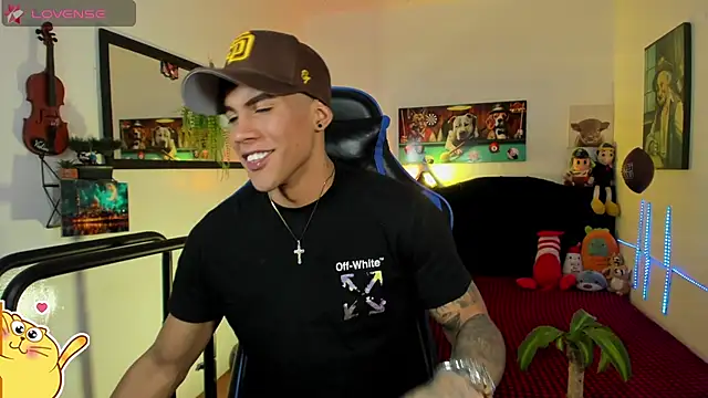 Damian latinxxx online show from April 2026 04:11:02 PM