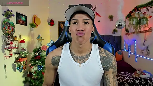 Damian latinxxx online show from November 2025 03:07:01 AM