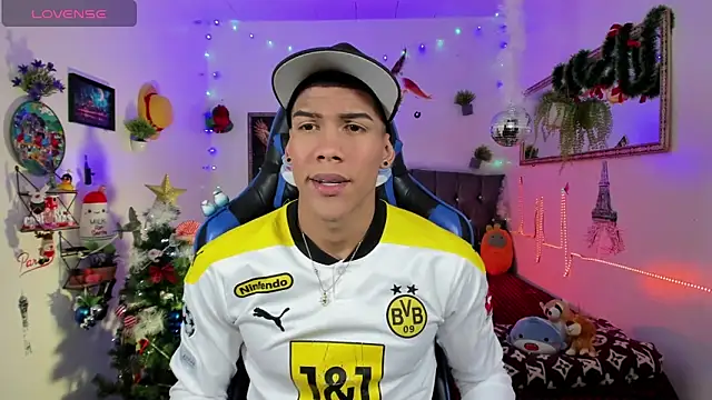 Damian latinxxx online show from December 2025 03:07:01 AM