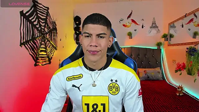 Damian latinxxx online show from October 2025 02:45:01 AM