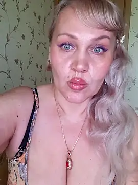 IsabellaBoni online show from June 2026 06:02:01 AM