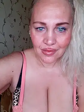 IsabellaBoni online show from November 2025 07:18:01 AM