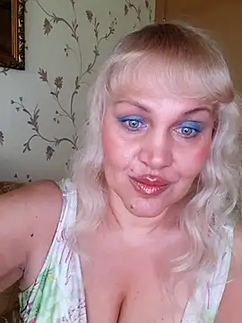 IsabellaBoni online show from July 2026 07:04:02 AM