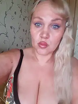IsabellaBoni online show from April 2026 06:29:02 AM