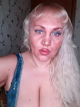 IsabellaBoni online show from December 2025 07:18:02 AM