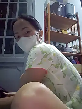 Baby-sexytits18 online show from September 2025 12:00:01 PM