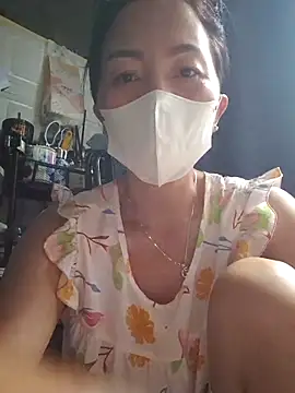 Snapshot of Baby-sexytits18 chatting on November 2025 11:43:02 PM Baby-sexytits18 online show from November 2025 11:43:02 PM