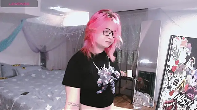 Snapshot of candy_lina chatting on May 2026 11:24:01 AM candy lina online show from May 2026 11:24:01 AM
