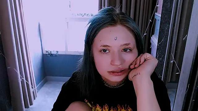 Snapshot of candy_lina chatting on October 2025 08:17:01 AM candy lina online show from October 2025 08:17:01 AM