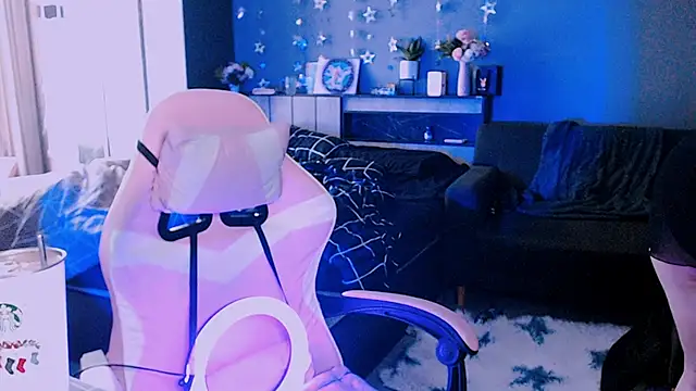 Snapshot of candy_lina chatting on October 2025 06:59:02 AM candy lina online show from October 2025 06:59:02 AM