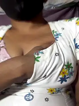 Snapshot of Tharukasenevirathne chatting on July 2026 05:08:01 PM Tharukasenevirathne online show from July 2026 05:08:01 PM