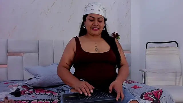 Sasha pearz online show from October 2025 03:19:01 AM