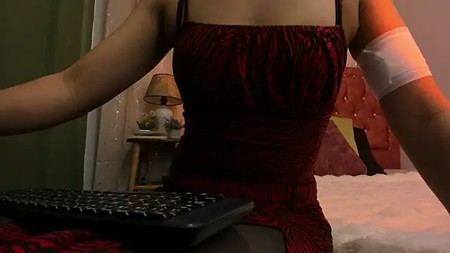 Snapshot of Zara_dulce chatting on October 2025 11:56:01 AM Zara dulce online show from October 2025 11:56:01 AM
