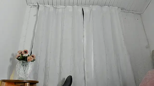 Snapshot of Zara_dulce chatting on March 2025 12:12:01 PM Zara dulce online show from March 2025 12:12:01 PM
