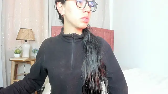 Snapshot of Zara_dulce chatting on November 2025 11:58:02 AM Zara dulce online show from November 2025 11:58:02 AM