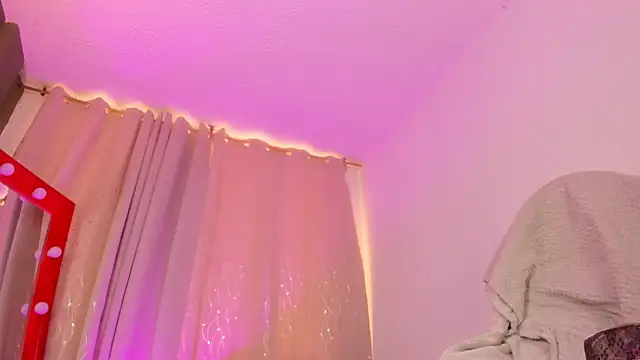 Snapshot of Zara_dulce chatting on January 2026 01:06:01 PM Zara dulce online show from January 2026 01:06:01 PM