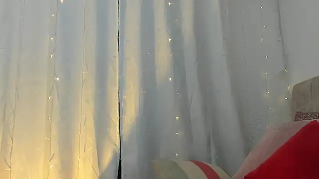 Snapshot of Zara_dulce chatting on March 2025 12:51:01 PM Zara dulce online show from March 2025 12:51:01 PM