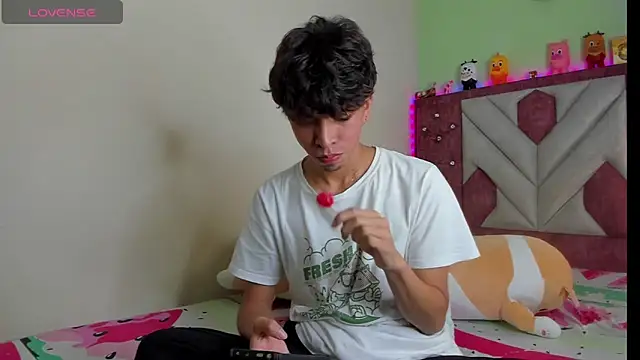 Snapshot of Santy_carrington chatting on November 2025 01:39:02 AM Santy carrington online show from November 2025 01:39:02 AM