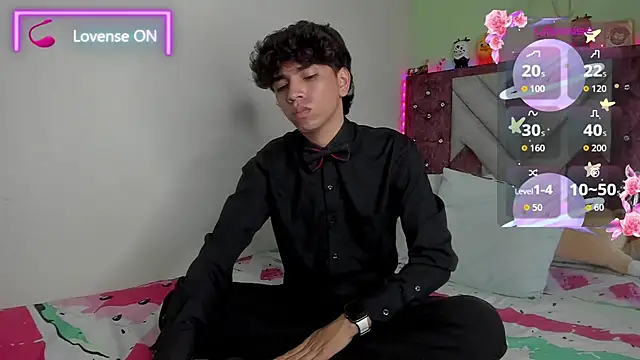 Snapshot of Santy_carrington chatting on December 2025 03:35:01 AM Santy carrington online show from December 2025 03:35:01 AM