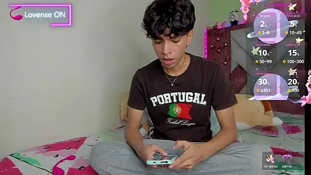 Snapshot of Santy_carrington chatting on November 2025 09:24:01 PM Santy carrington online show from November 2025 09:24:01 PM