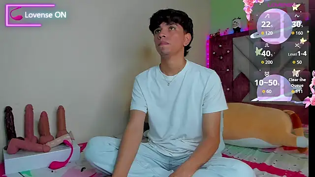 Snapshot of Santy_carrington chatting on November 2025 09:14:02 PM Santy carrington online show from November 2025 09:14:02 PM