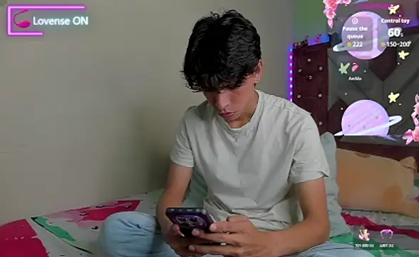 Snapshot of Santy_carrington chatting on December 2025 03:16:01 AM Santy carrington online show from December 2025 03:16:01 AM