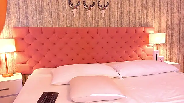 EvelinMyers online show from February 2026 01:08:01 PM