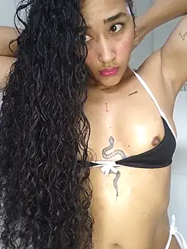 Snapshot of jaderossxx chatting on July 2026 04:04:01 PM jaderossxx online show from July 2026 04:04:01 PM