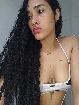 Snapshot of jaderossxx chatting on July 2026 04:22:02 PM jaderossxx online show from July 2026 04:22:02 PM