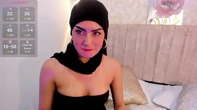 Snapshot of fatimarab chatting on November 2025 08:45:01 PM fatimarab online show from November 2025 08:45:01 PM