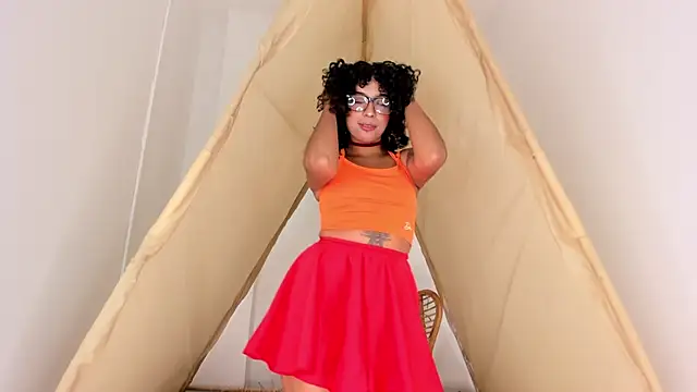 Ariella Ruiz online show from October 2025 12:14:02 PM