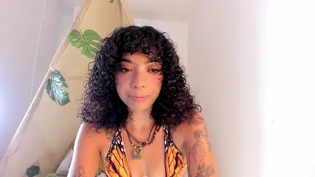 Ariella Ruiz online show from November 2025 11:58:02 AM