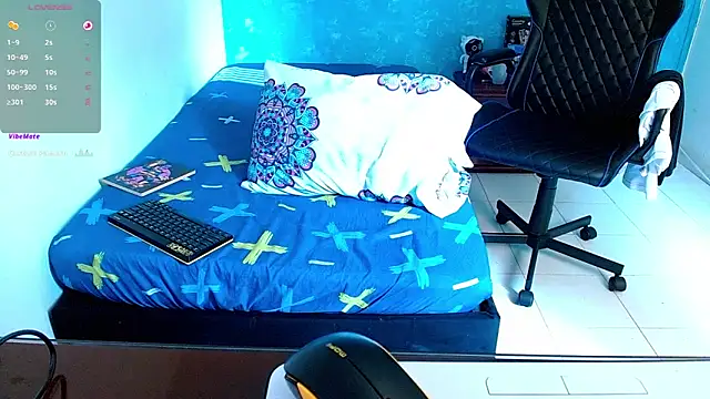 bray hotboy777 online show from March 2025 03:49:01 PM