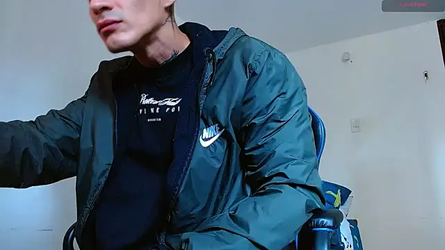 Snapshot of bray_hotboy777 chatting on January 2026 02:09:01 PM bray hotboy777 online show from January 2026 02:09:01 PM