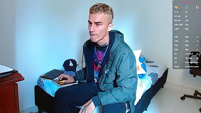 bray hotboy777 online show from September 2025 02:44:01 PM