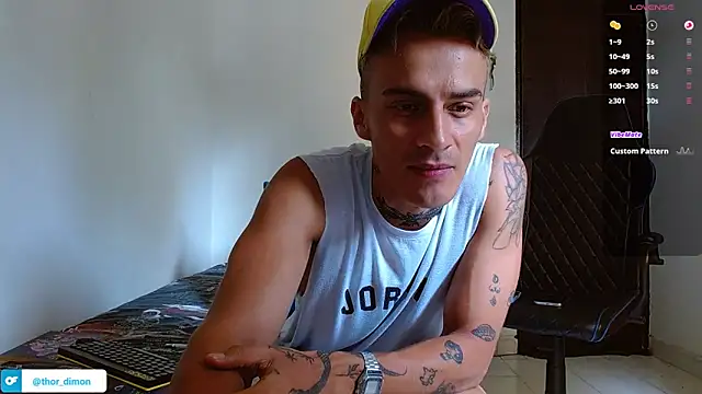 Snapshot of bray_hotboy777 chatting on March 2026 02:51:01 PM bray hotboy777 online show from March 2026 02:51:01 PM