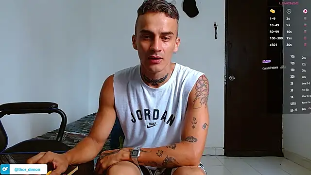 bray hotboy777 online show from April 2026 03:02:01 PM