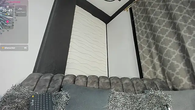 Snapshot of EroticAzir chatting on January 2025 05:19:02 AM EroticAzir online show from January 2025 05:19:02 AM