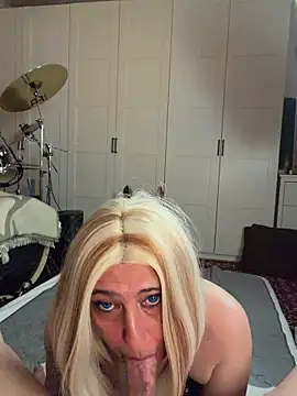 FoxyandTed online show from May 2026 03:07:02 PM