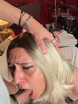 FoxyandTed online show from February 2026 05:19:02 PM